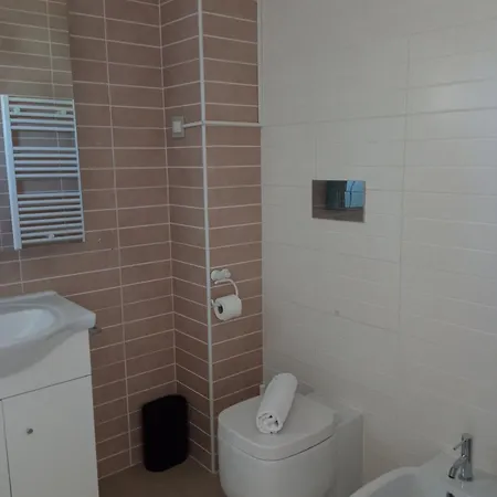 Apartment Lovely With Pool *