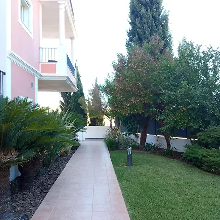 Apartment Lovely With Pool *